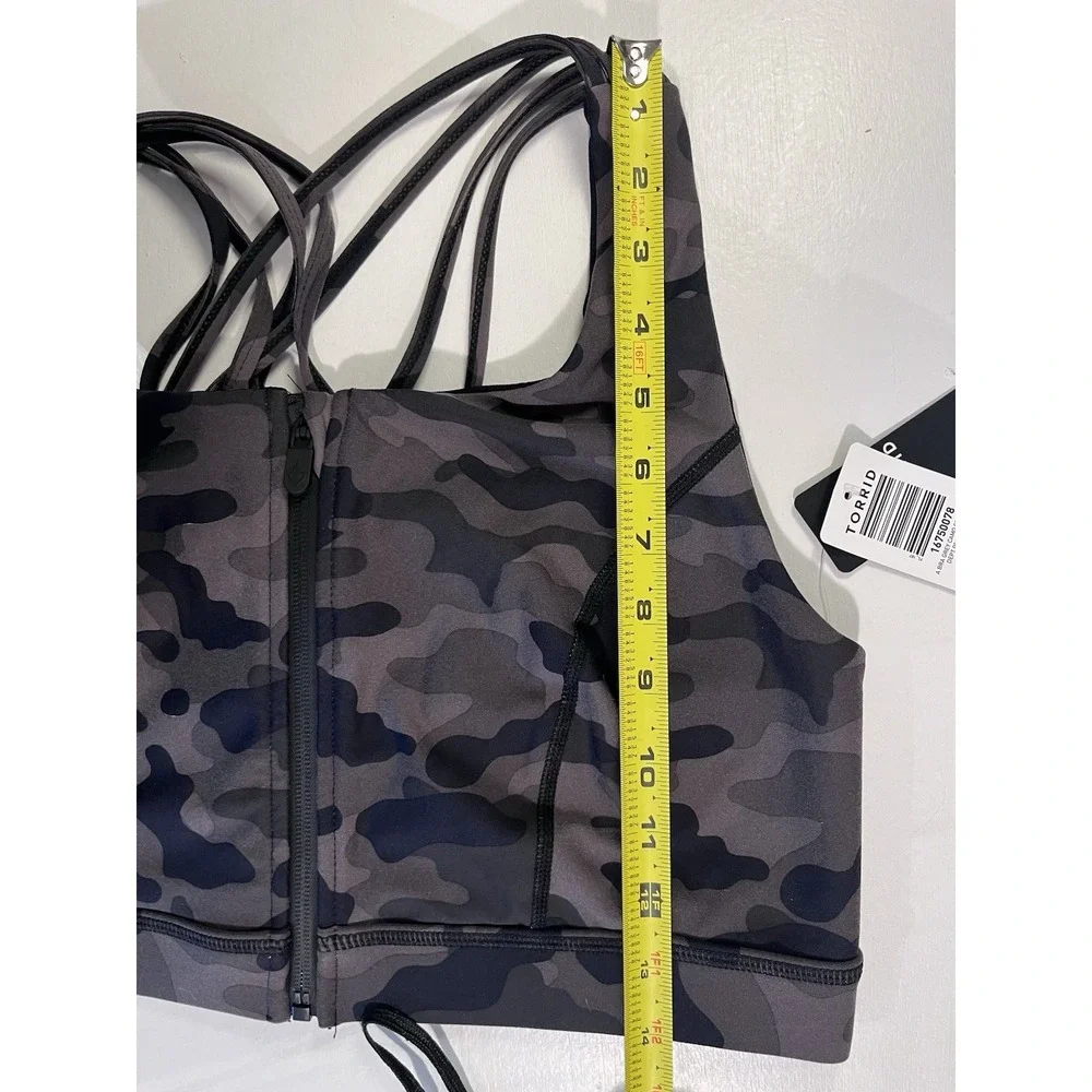 NWT Torrid Happy Camper Camo Zip Front Sports Bra 1X 14/16 Strappy Back Plus